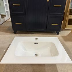 🔥Special Discount (Brand New In Box)🔥Ceramic Integrated Bathroom Sink, 24 x 18.3 inch, Glossy White, Seamless Design(White)💰80$ Decatur Location 22