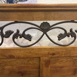 Queen Size Bed Frame With New Mattress