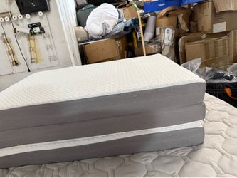 Contour Comfort - Twin Size Folding Mattress with Memory Foam Layer, 4-Inch Folding Bed with Washable Cover, Twin Size 75 x 38 x 4 Inches, Non-Slip, G