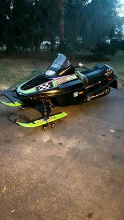 -Snowmobile- ArcticCat Zr580