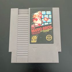 Super Mario Bros. (Nintendo NES, 1985)