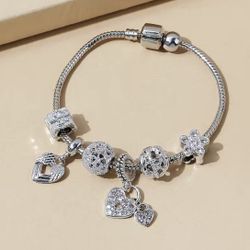 Silver Gorgeous DIY Copper Bracelet with Vintage Minimalist Rhinestone Flower Peplum Beads - 1pc
