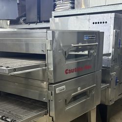 2021 Model Lincoln Pizza Oven Like New Do You Need This?