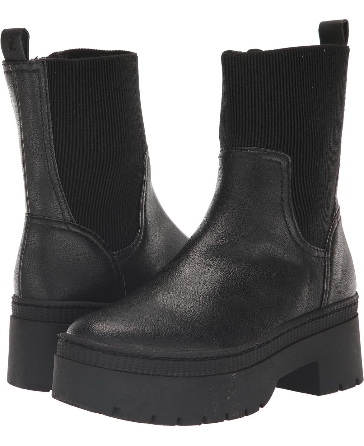 ZODIAC Women's Roxie Ankle Boot