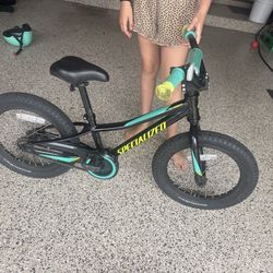 Specialized 16 in bike