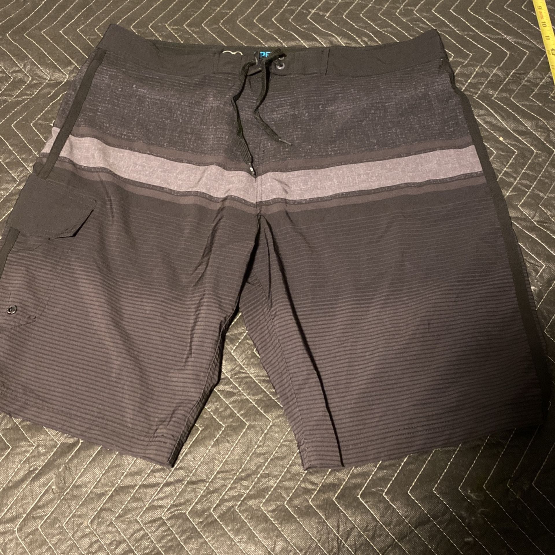 Mens Board Shorts Size 38