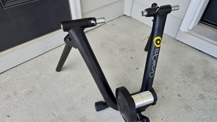 CycleOps Bike Trainer