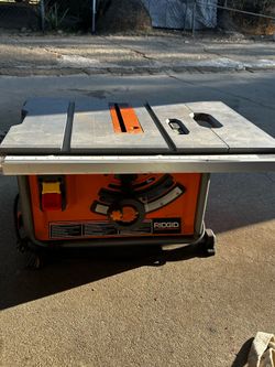 RIDGID Table Saw