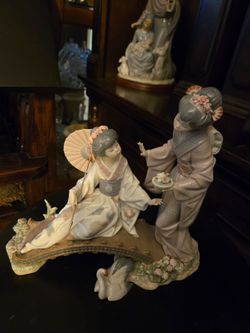 Lladro Figure "Springtime in Japan "  at Bussey's flea market booths P115 and P116