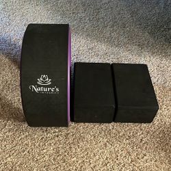 Yoga Blocks And Roller