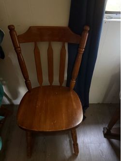 5 wooden chairs