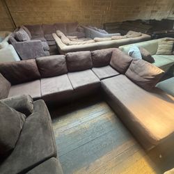 Large Dark Brown Sectional with Chaise – Deep, Comfy Seating (WE DELIVER)
