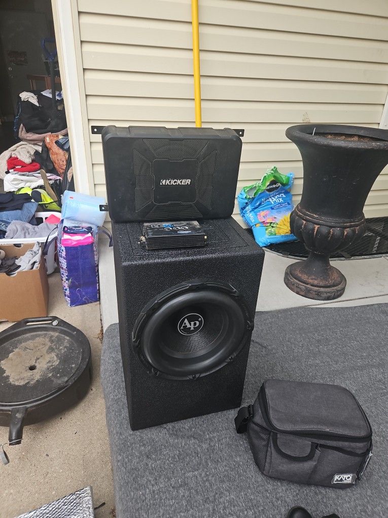 Q Bomb, Kicker Amp With CLI2
