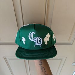 New chrome hearts hat, comes with tag and dust bag