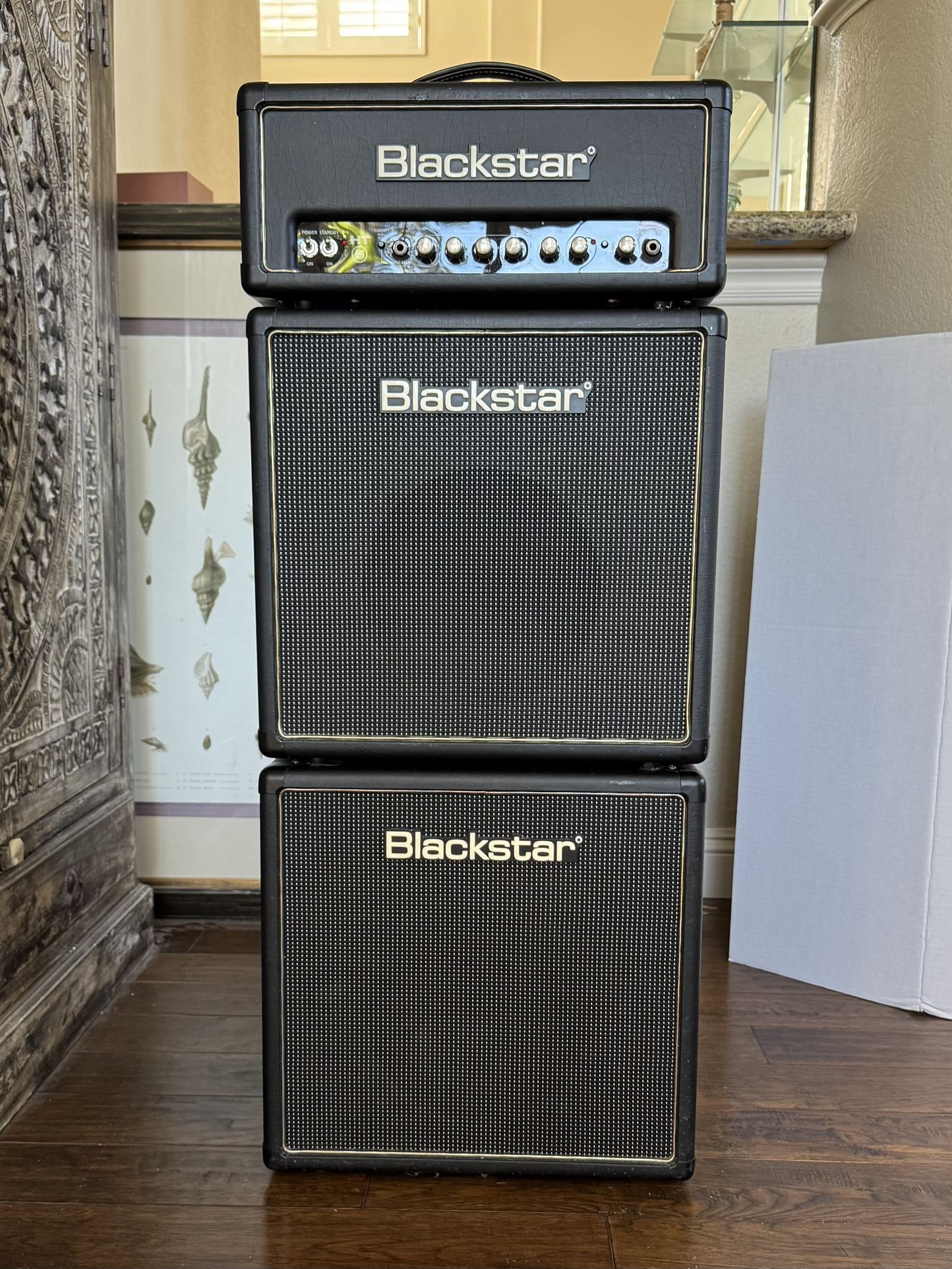 BLACKSTAR HT-5 TUBE GUITAR AMPLIFIER W/ HT-110 CABS