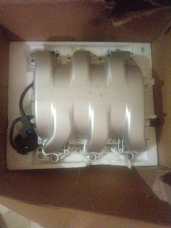 Brand new 02 Benz intake manifold