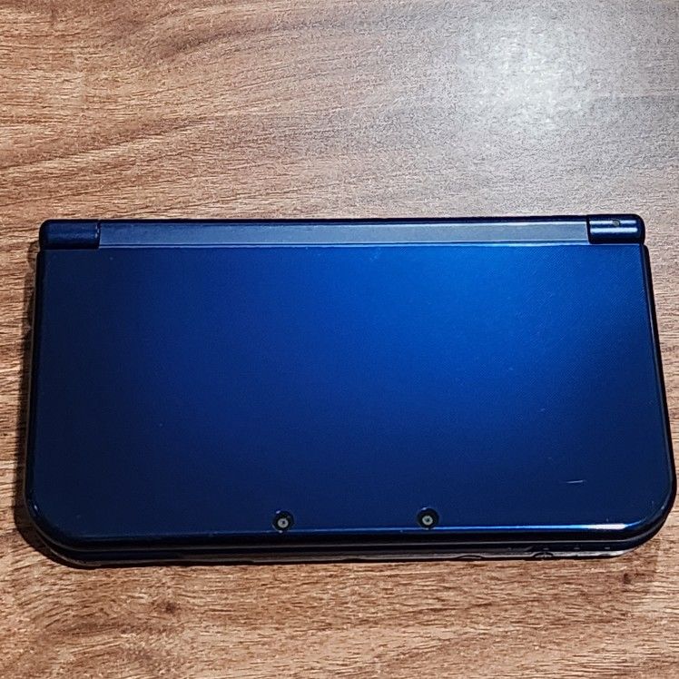 New Nintendo 3DS XL - Metallic Blue