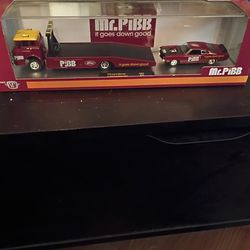 M2 Machines Ford Torino Mr. PiBB Hauler TW23: 1970 Ford C-950 Truck Cobra Soda