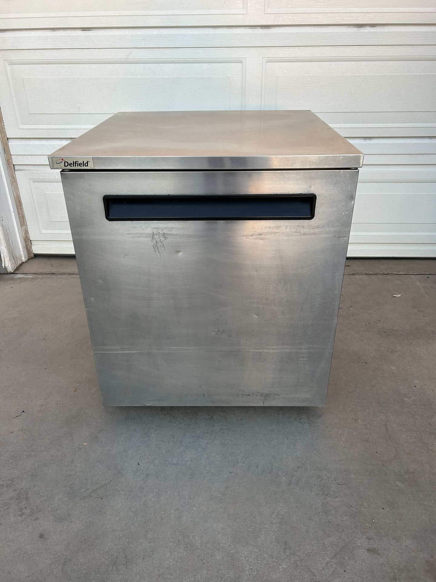 Delfield 1-Door Stainless Worktop / Undercounter Fridge
