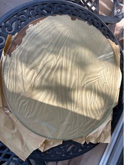 Free Round Glass Table Cover