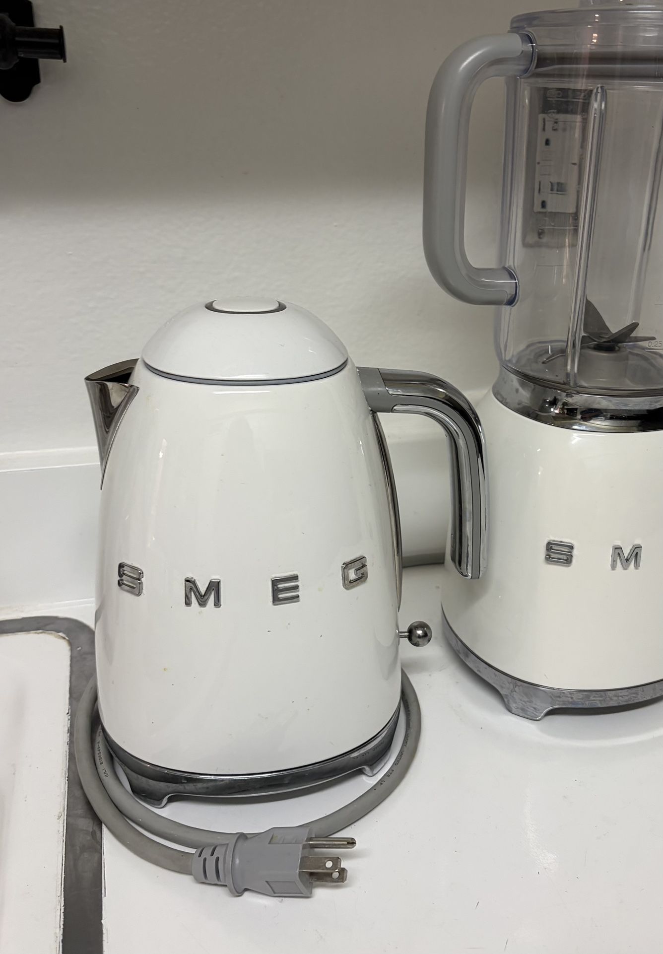Smeg Electric Kettle White