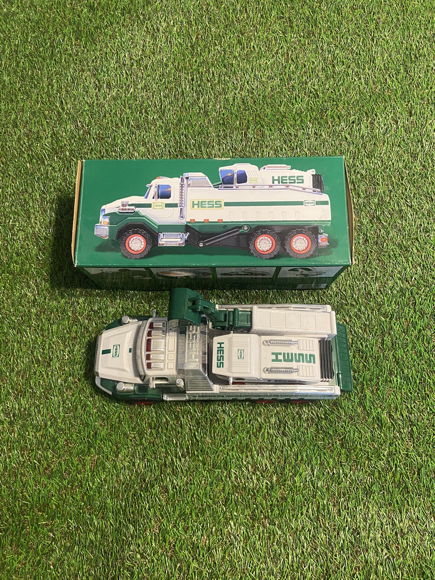 2017 HESS Dump Truck and Loader Truck