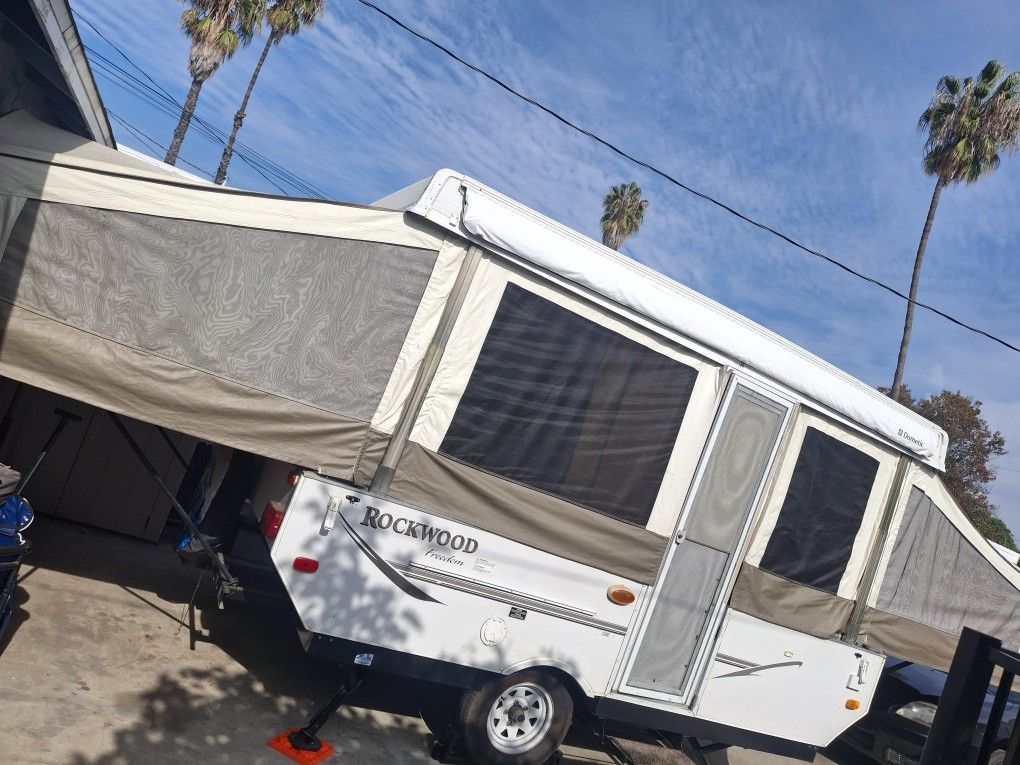 2008 Rockwood Pop Up Trailer 
