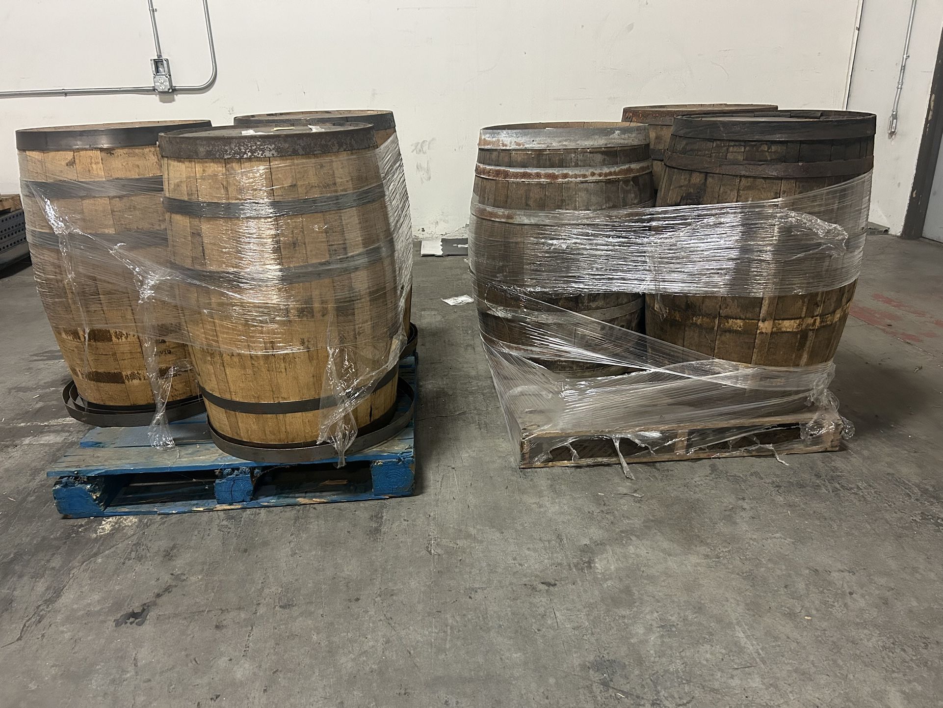 Whiskey Bourbon Barrels 