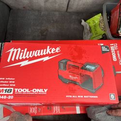 Milwaukee Inflator