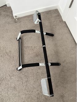 Pull up bar