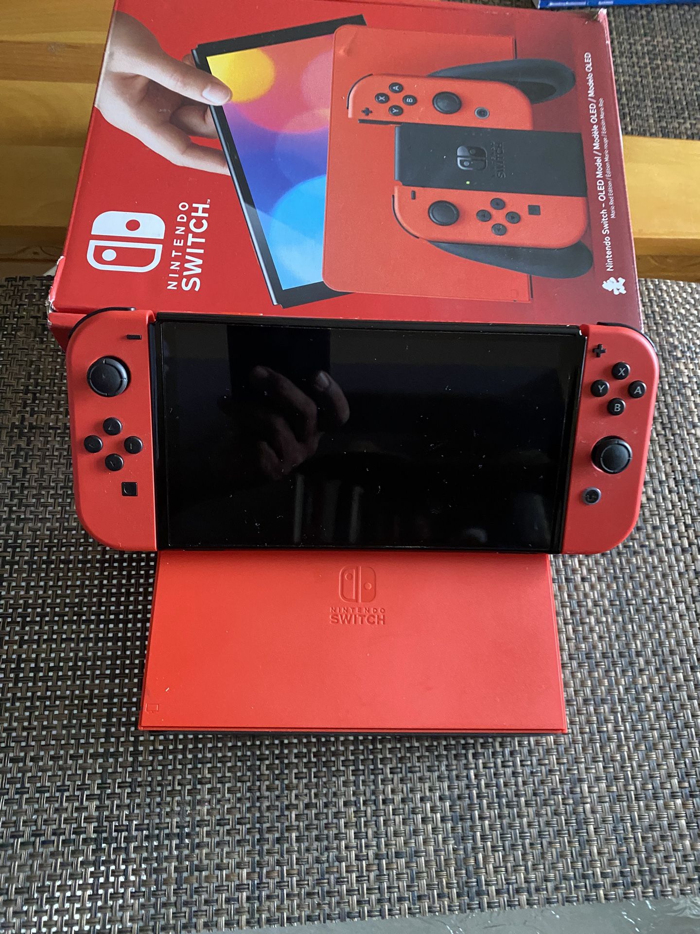 Limited Edition Nintendo Switch OLED Special Limited RED Super Mario Editionā
