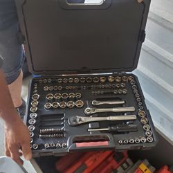 Craftsman Mechanic Tool Set