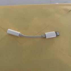 iPhone headphone connector