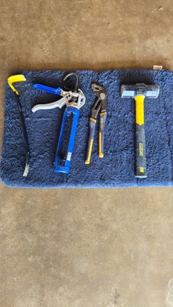 Multiple hand tools