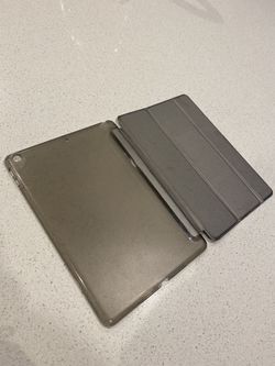 iPad 6th Gen Magnetic Case
