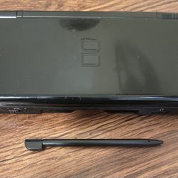 Nintendo DS Lite Handheld (Not Turning On) + Stylus – For Parts/Repair
