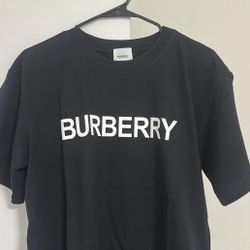 Basic Burberry TEE