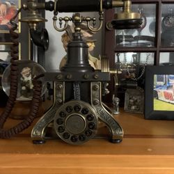 Show Phone $50 pick up or can be shipped $10