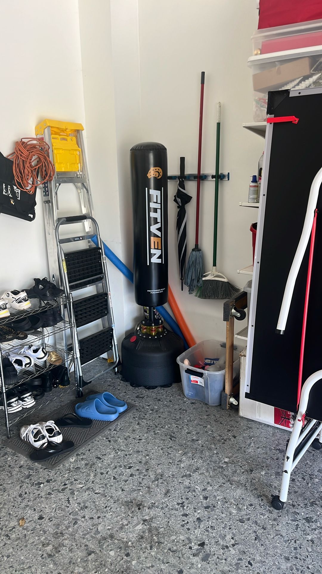 Fitven Freestanding Punching Bag