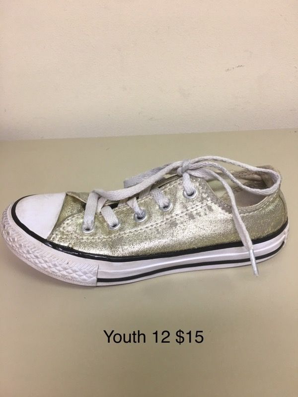 Youth 12 converse sneakers