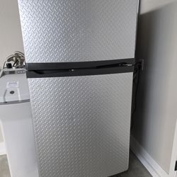 Gladiator Fridge 