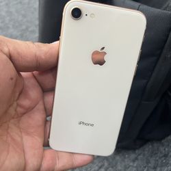 iPhone 8  64 GB T -Mobile 
