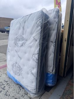 New Thick Mattress King $428 Queen $328 Full $288 Twin $228