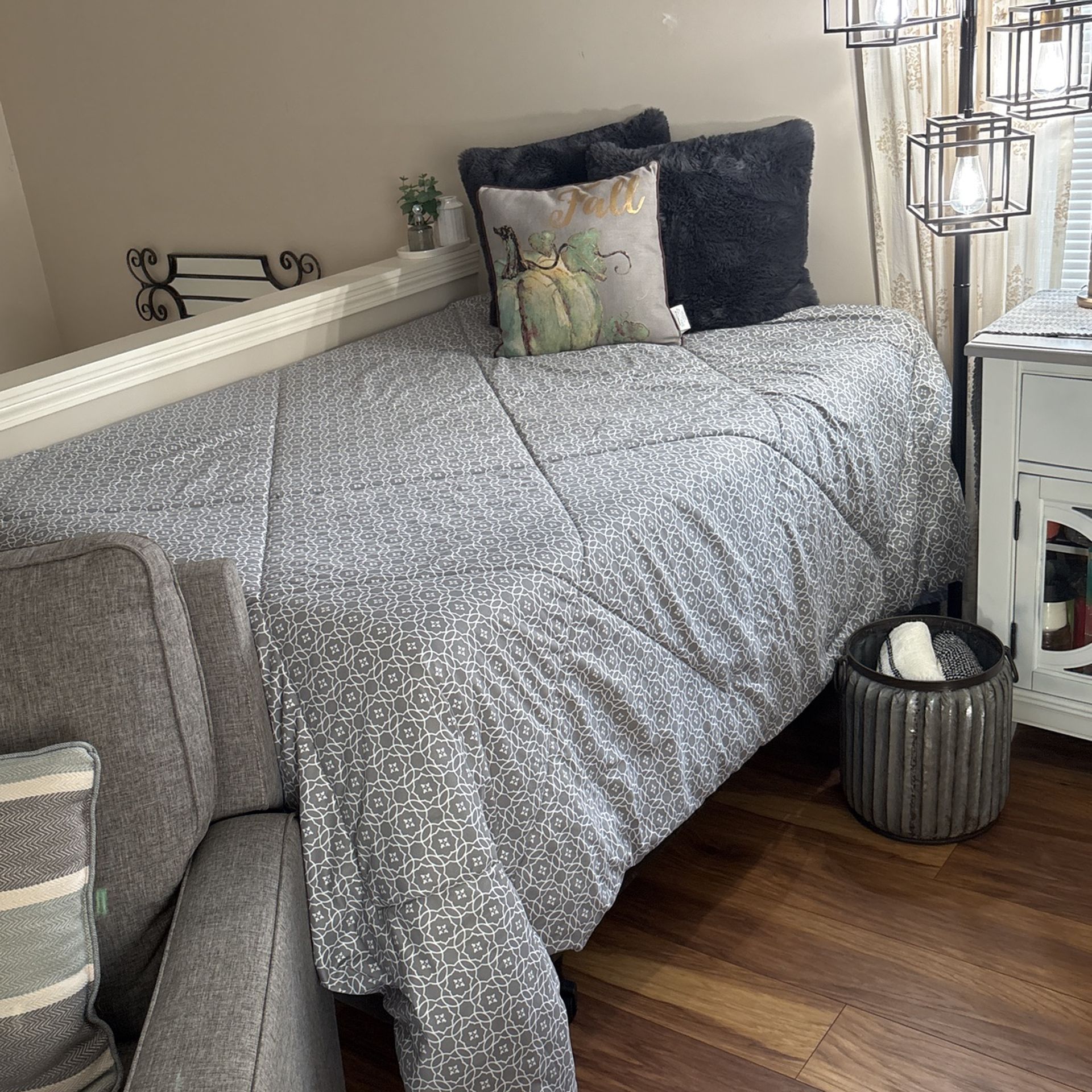 Full Bed