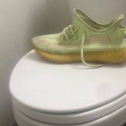 These Yezzes Are Fire Bug Their Are Getting Too Old For Me 