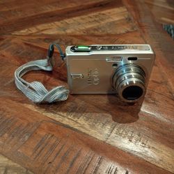 Pentax Optio S6 Digital Camera 