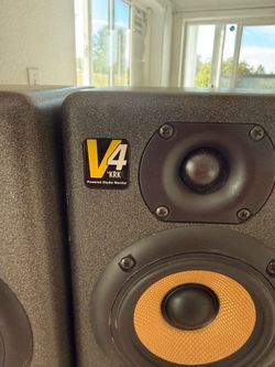 KRK V4 Series 4 Powered Studio Monitors – Pair