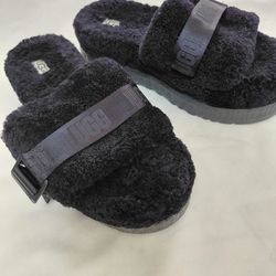 Ugg plush size 9 women