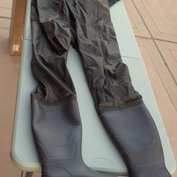 Fishing Waders for Men Size: 5/6 or Women 7/8