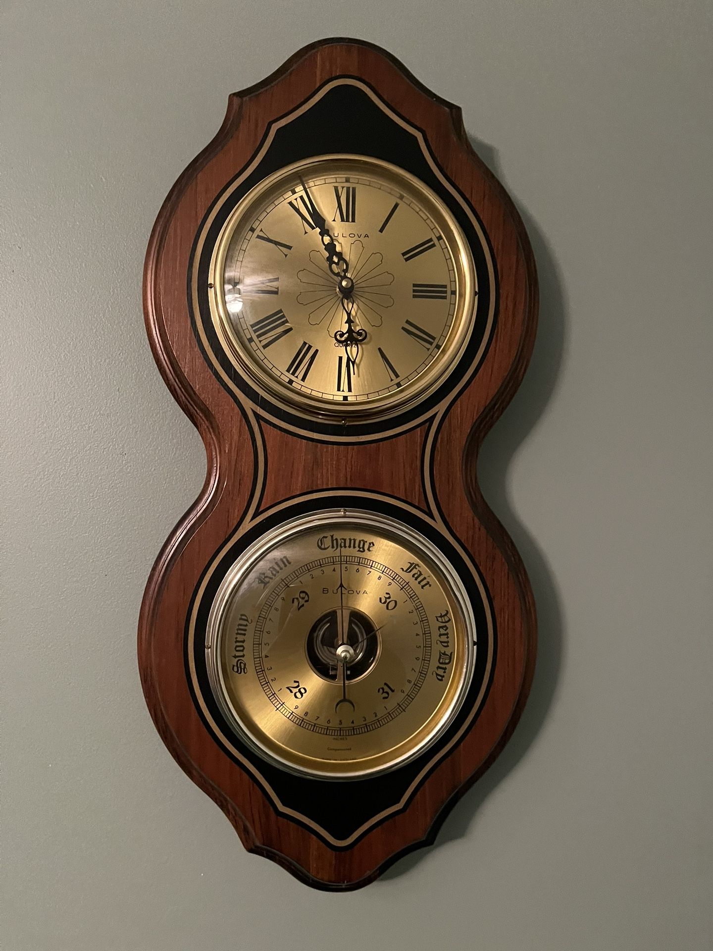 Vintage Bulova combination wall clock and barometer 23”x11” J